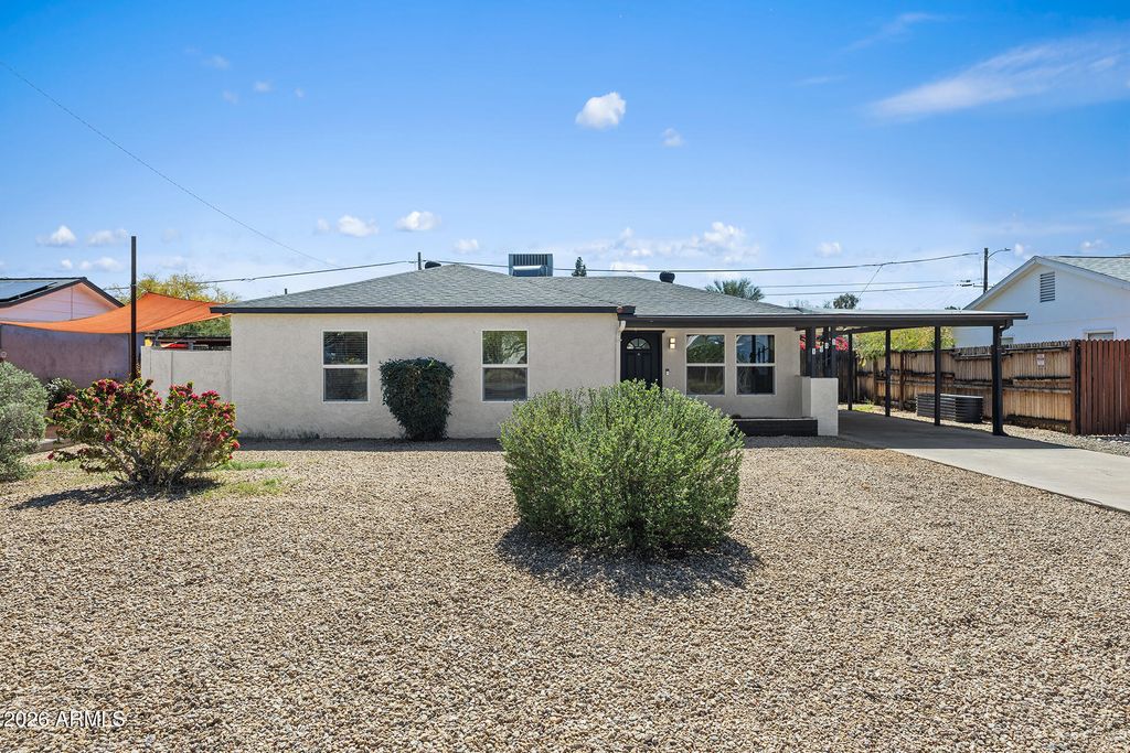 Image 2 of property listing at 1005 E MARIPOSA Street, Phoenix, AZ 85014