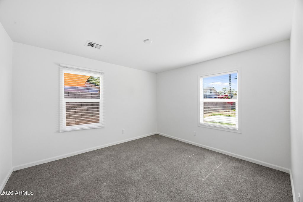 Image 22 of property listing at 1005 E MARIPOSA Street, Phoenix, AZ 85014