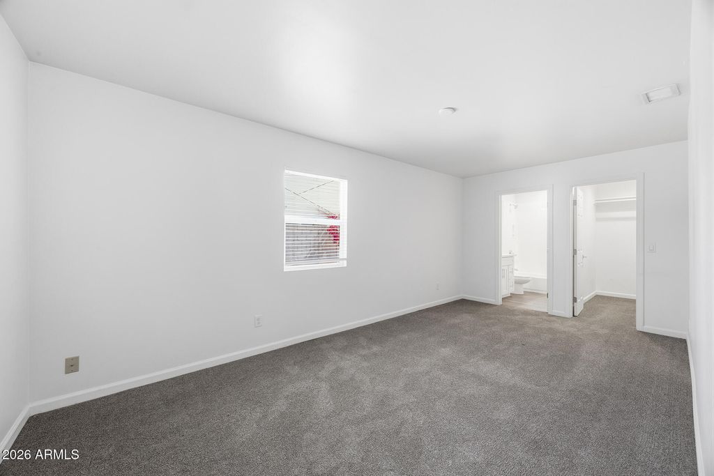 Image 41 of property listing at 1005 E MARIPOSA Street, Phoenix, AZ 85014