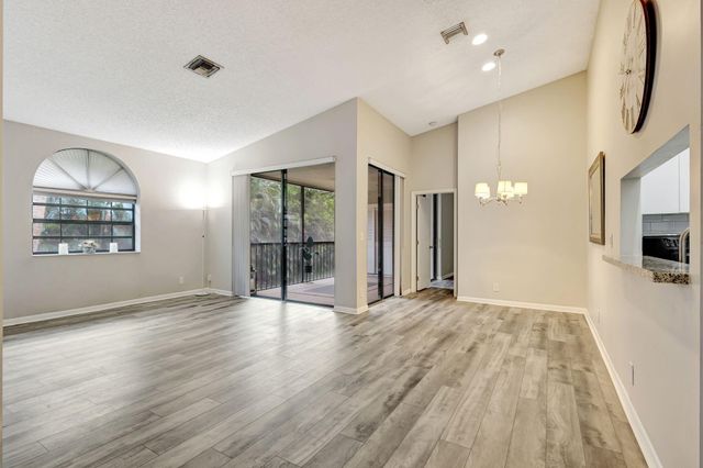 5450 Verona Drive L, Boynton Beach, FL 33437