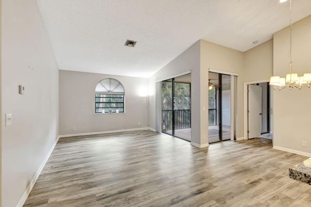 5450 Verona Drive L, Boynton Beach, FL 33437