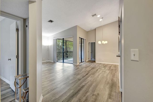 5450 Verona Drive L, Boynton Beach, FL 33437