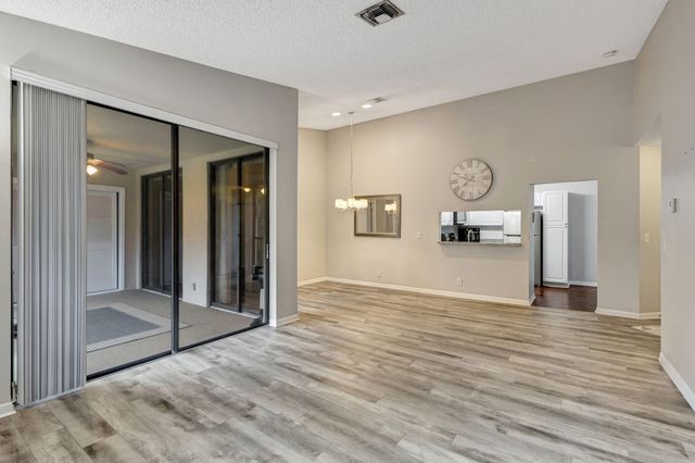 5450 Verona Drive L, Boynton Beach, FL 33437