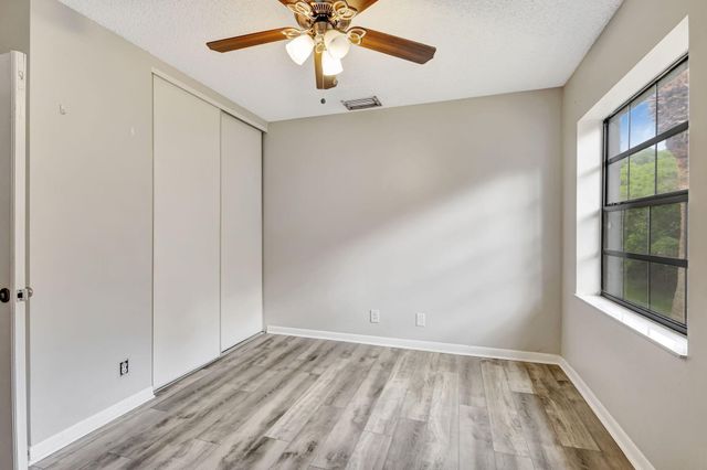 5450 Verona Drive L, Boynton Beach, FL 33437