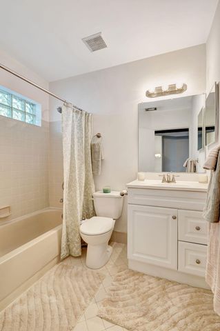 5450 Verona Drive L, Boynton Beach, FL 33437
