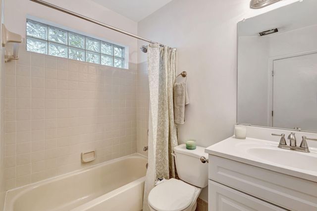 5450 Verona Drive L, Boynton Beach, FL 33437