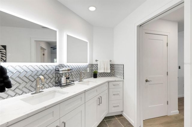 606 MARCUS STREET 26, Venice, FL 34285