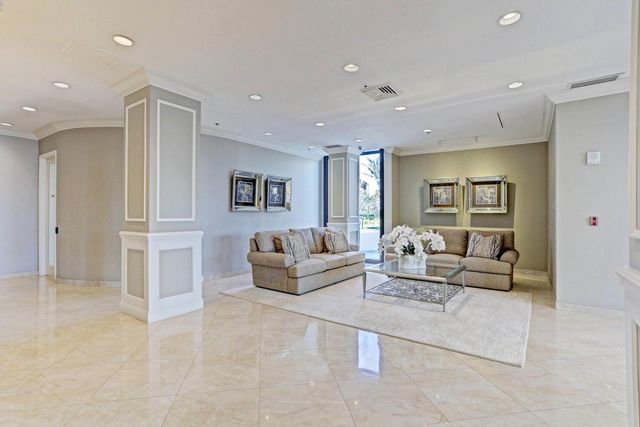 5510 N Ocean Drive 17d, Singer Island, FL 33404
