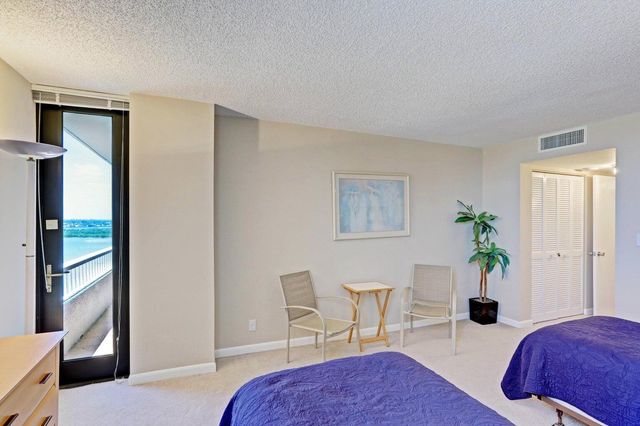 5510 N Ocean Drive 17d, Singer Island, FL 33404