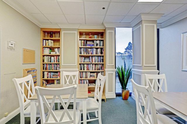 5510 N Ocean Drive 17d, Singer Island, FL 33404