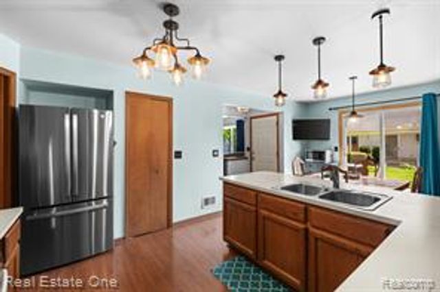 38563 Palm Meadow Drive, Clinton Township, MI 48036