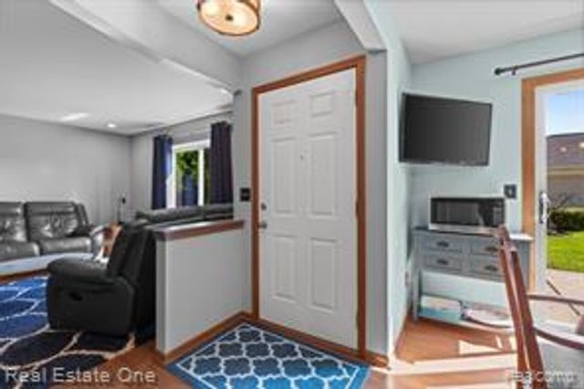 38563 Palm Meadow Drive, Clinton Township, MI 48036