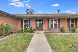 434 Cape Lookout Dr, Corpus Christi, TX 78412