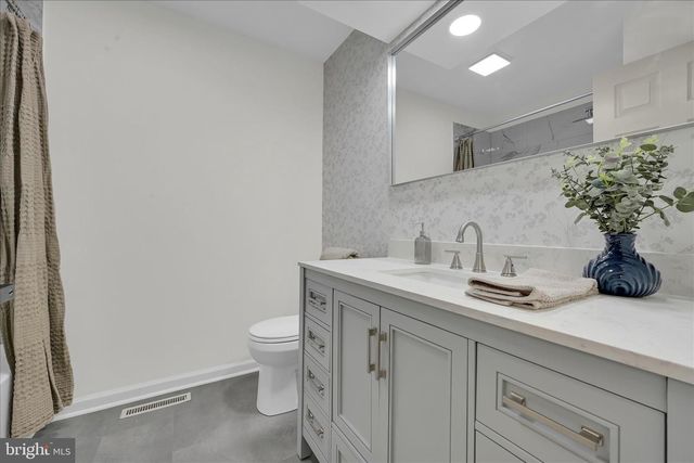 115 SAYBROOKE DR, Lititz, PA 17543