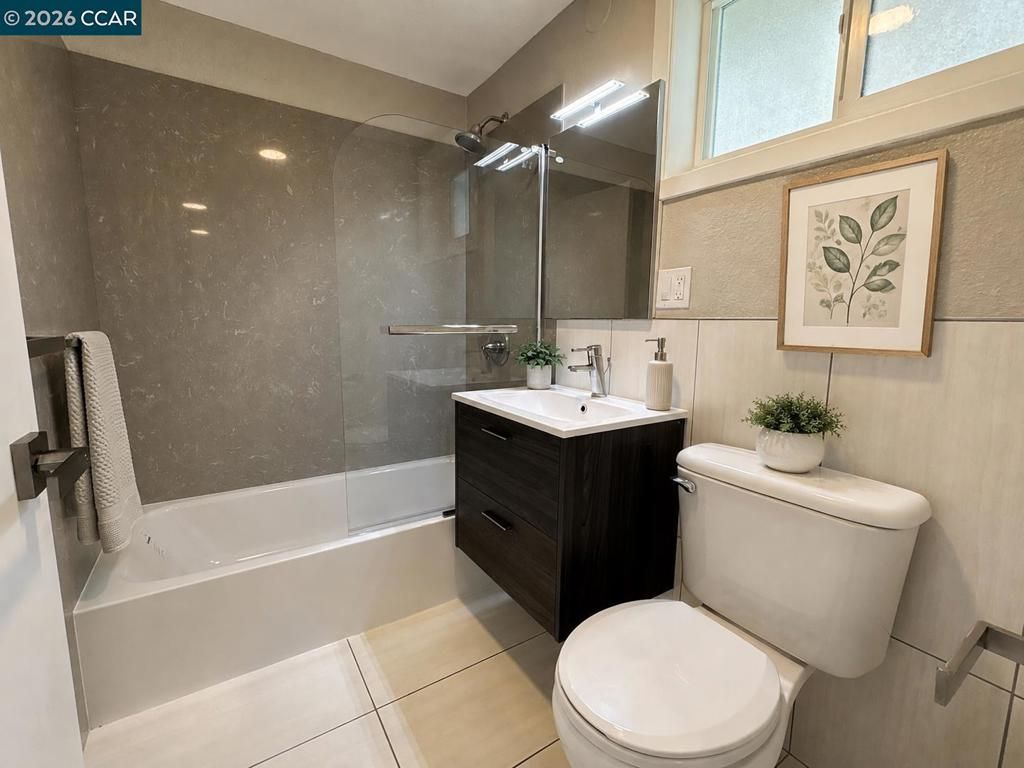 Image 18 of property listing at 785 Taft Ave 10, Albany, CA 94706