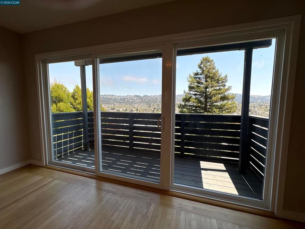 Image 20 of property listing at 785 Taft Ave 10, Albany, CA 94706