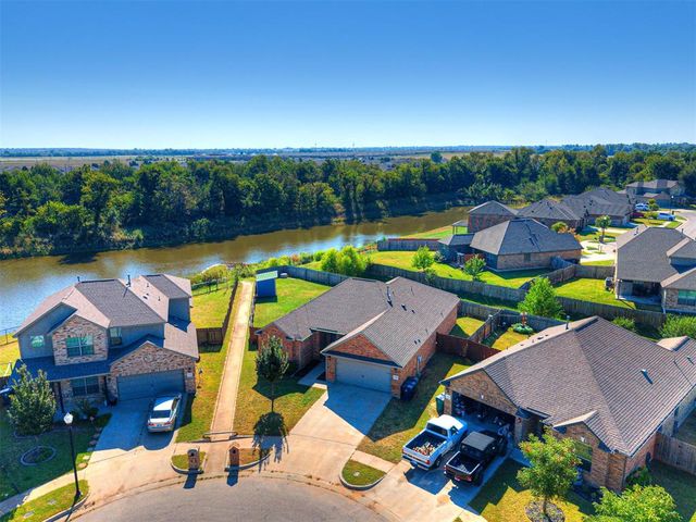 3124 Copan Court, Yukon, OK 73099