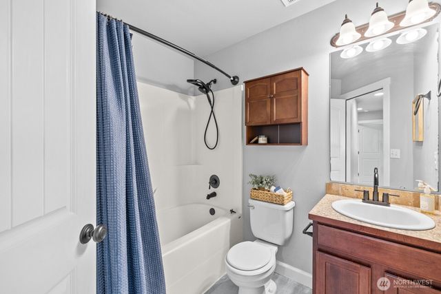 3815 Southlake Drive SE, Lacey, WA 98503