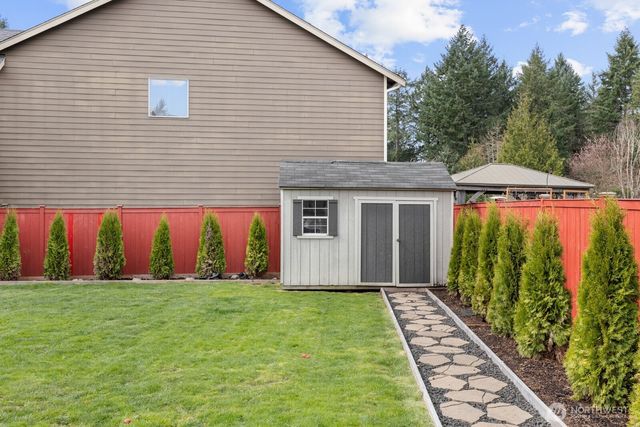 3815 Southlake Drive SE, Lacey, WA 98503
