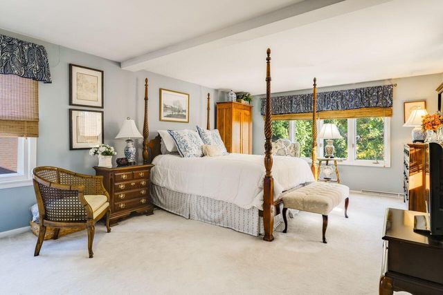 162 N 86th STREET, Wauwatosa, WI 53226