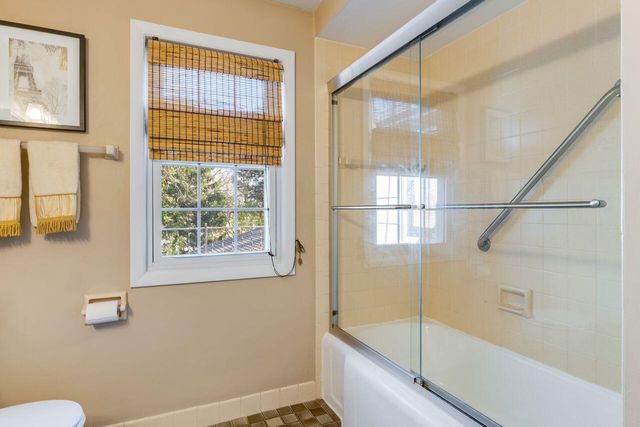 162 N 86th STREET, Wauwatosa, WI 53226