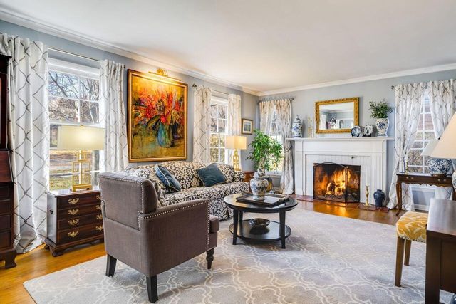 162 N 86th STREET, Wauwatosa, WI 53226