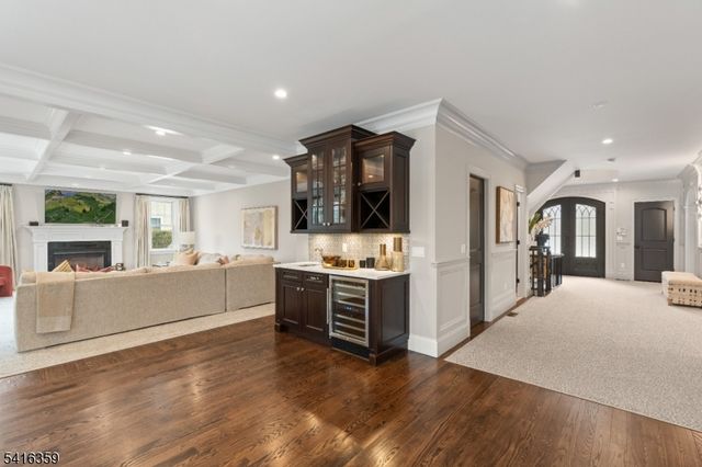 47 Evergreen Dr, North Caldwell Boro, NJ 07006