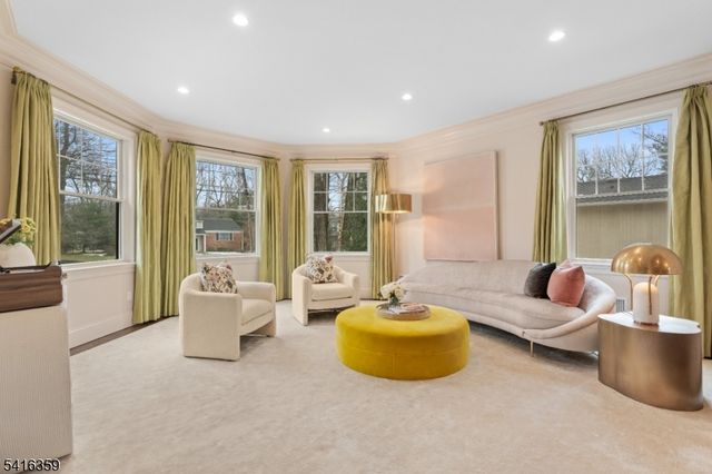 47 Evergreen Dr, North Caldwell Boro, NJ 07006