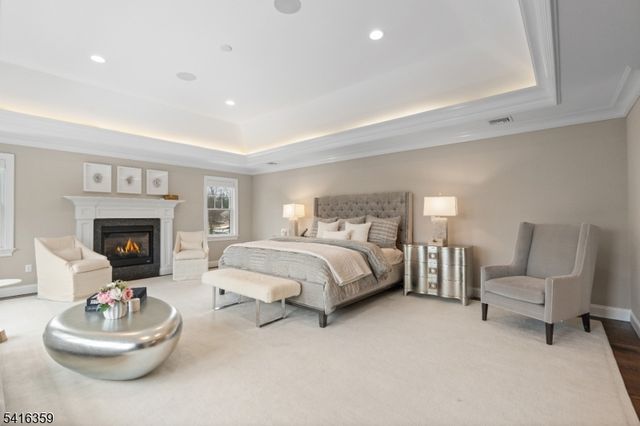 47 Evergreen Dr, North Caldwell Boro, NJ 07006