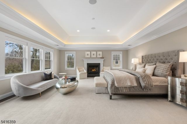 47 Evergreen Dr, North Caldwell Boro, NJ 07006