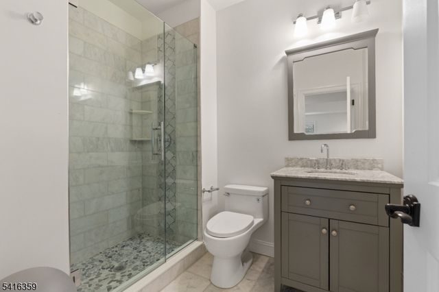 47 Evergreen Dr, North Caldwell Boro, NJ 07006