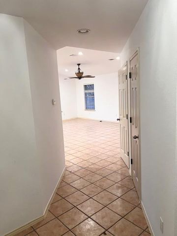 1413 Coral Cay LN, Round Rock, TX 78664