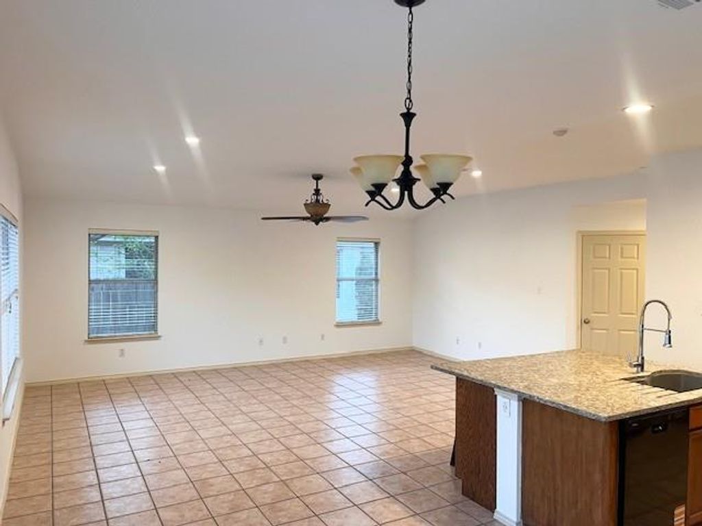 1413 Coral Cay LN, Round Rock, TX 78664