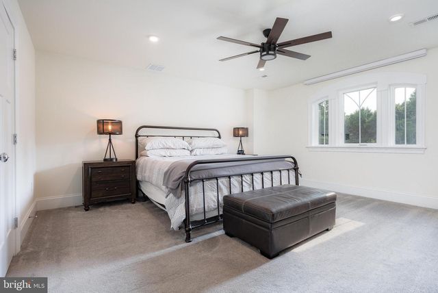 122 LIGHTHOUSE LN, Egg Harbor Township, NJ 08234