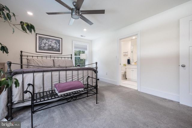 122 LIGHTHOUSE LN, Egg Harbor Township, NJ 08234