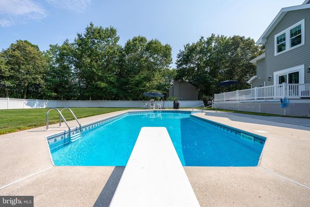 122 LIGHTHOUSE LN, Egg Harbor Township, NJ 08234