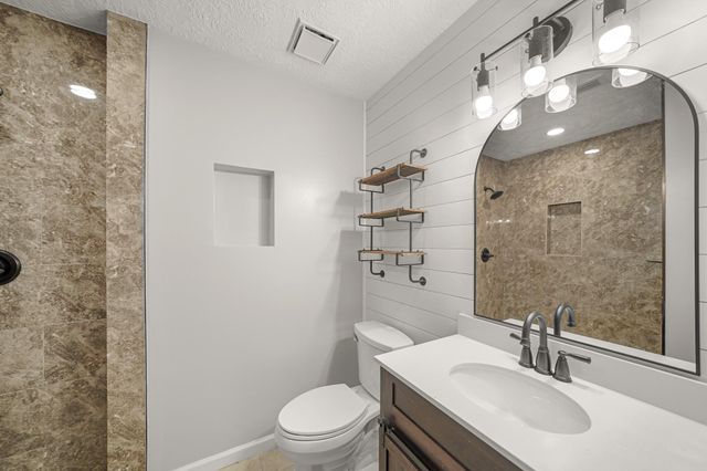 8611 Spruce Mill Drive, Houston, TX 77095