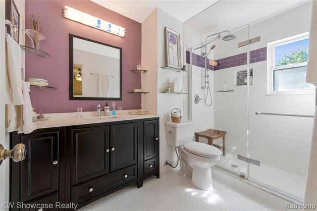 5409 S Piccadilly, West Bloomfield, MI 48322