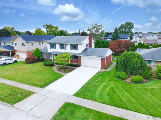 1615 N Evangeline Street, Dearborn Heights, MI 48127