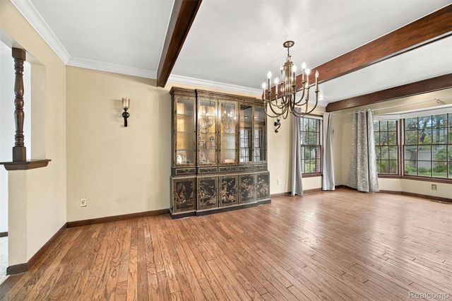 1615 N Evangeline Street, Dearborn Heights, MI 48127