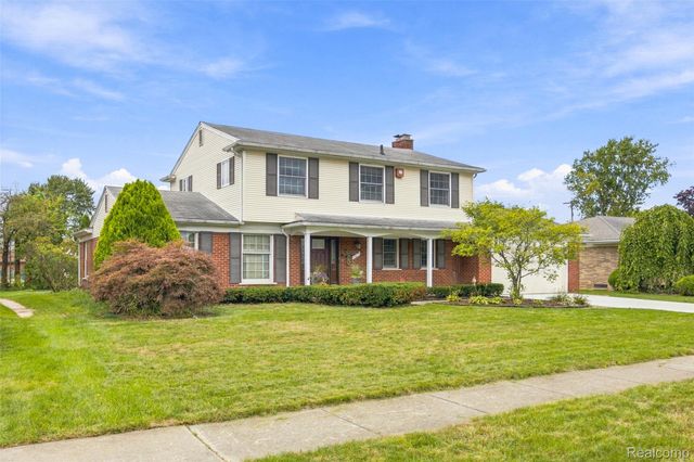 1615 N Evangeline Street, Dearborn Heights, MI 48127