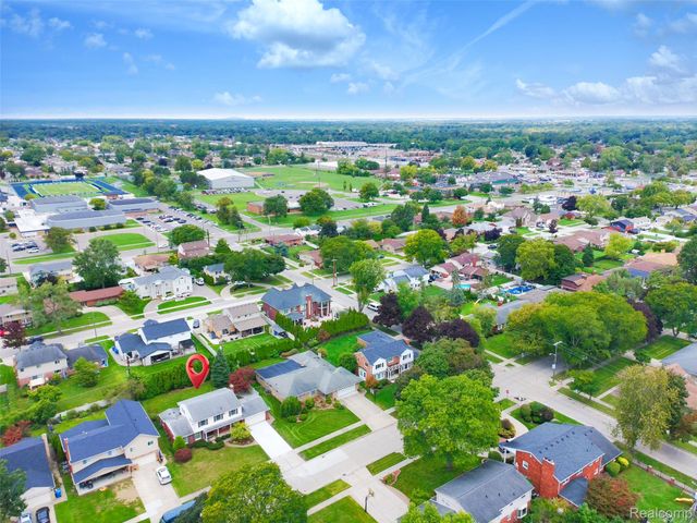 1615 N Evangeline Street, Dearborn Heights, MI 48127