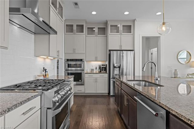 1606 Spring Overlook Lane, Hillsborough, NC 27278