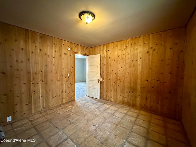 615 Earle St, Mullan, ID 83846