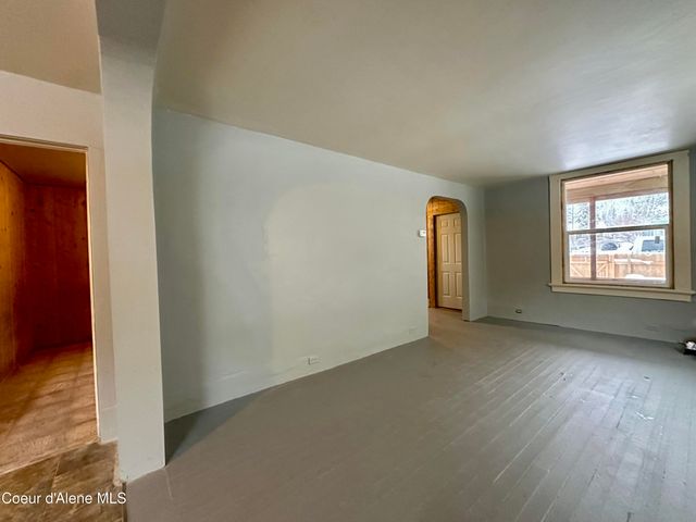 615 Earle St, Mullan, ID 83846