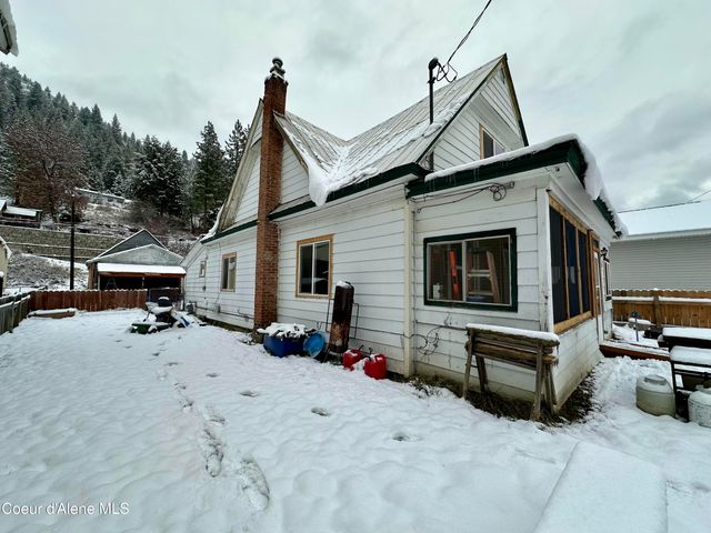 615 Earle St, Mullan, ID 83846