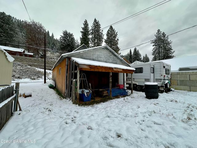 615 Earle St, Mullan, ID 83846