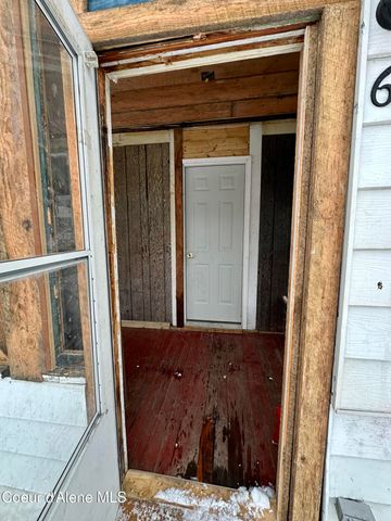 615 Earle St, Mullan, ID 83846