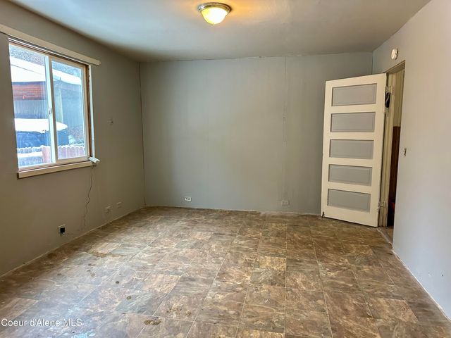 615 Earle St, Mullan, ID 83846