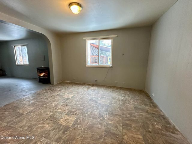 615 Earle St, Mullan, ID 83846